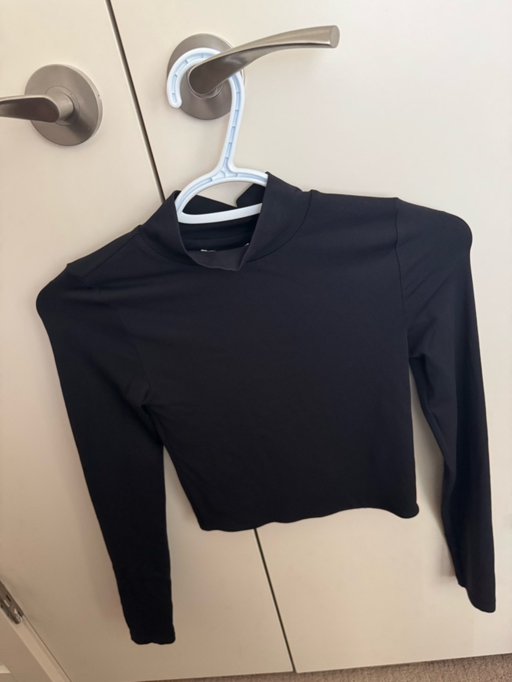 Aritzia contour Black Long-Sleeve Mock Neck Top